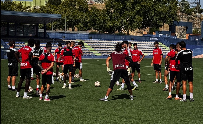 Entrenamiento del Real Murcia en Getafe el 8 de septiembre de 2026