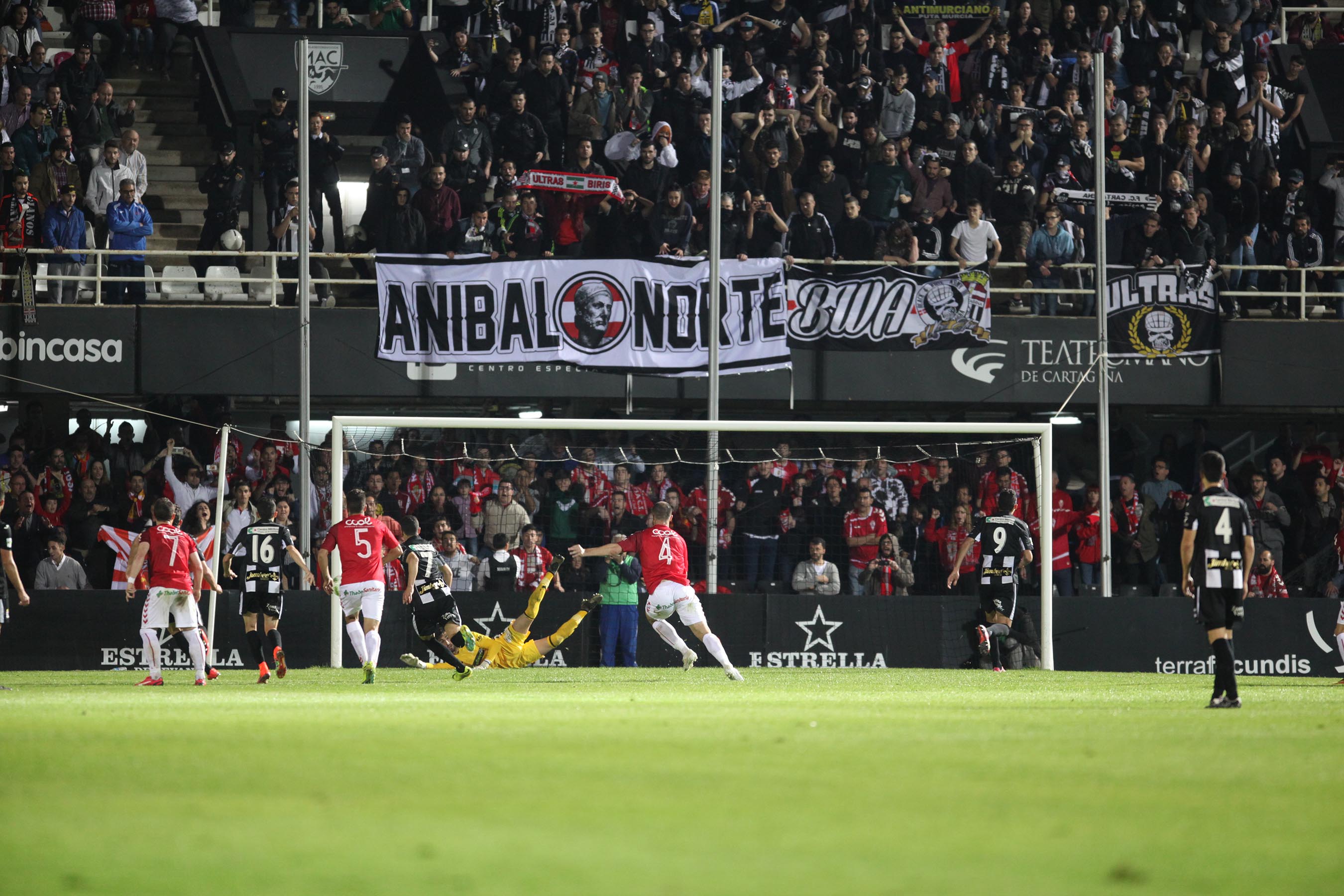 Simón parando el penalti