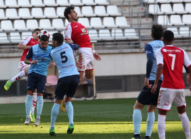 El Real Murcia sigue sin responder