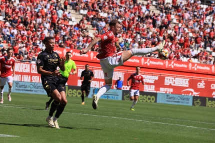 El Real Murcia no puede contra el Castellón y se le escapa el playoff