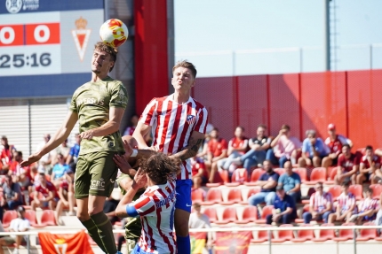 El Real Murcia no supo controlar el partido y el Atleti B le empató en el 98