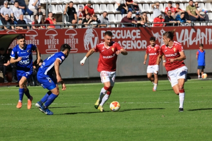 El Teruel frena la profesión de puntos del Real Murcia